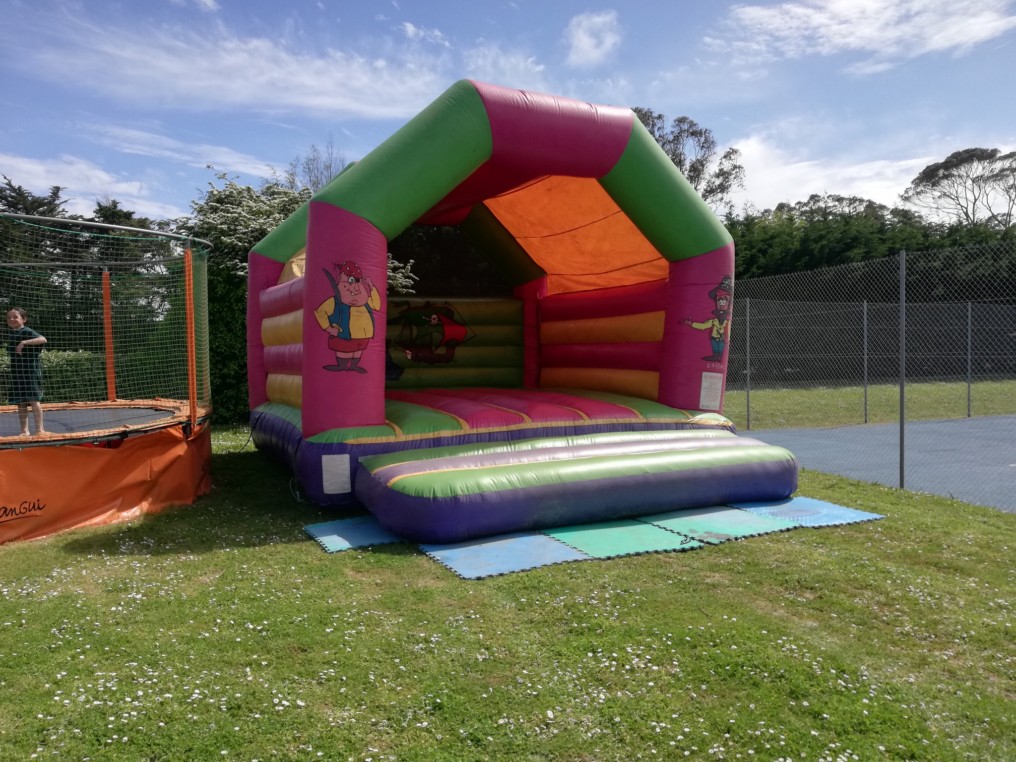 Location de jeux gonflables Quiberon Auray Morbihan